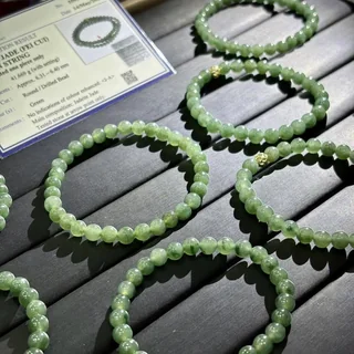 กำไลหยกพม่าแท้ Type A สีเขียวธรรมชาติ ประดับเม็ดทอง พร้อมใบเซอร์ IGL (ภาพที่ 3)